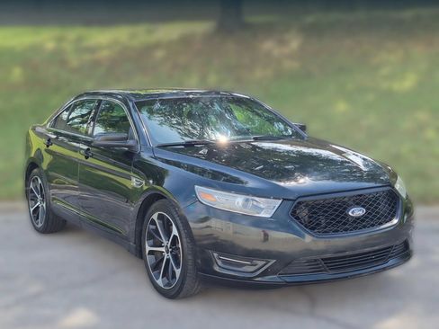 Used 2014 Ford Taurus SEL w/ Equipment Group 201A FWD image 2