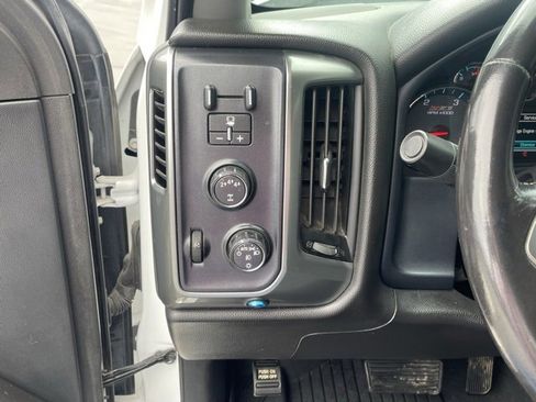 Used 2019 Chevrolet Silverado 2500 LT image 6