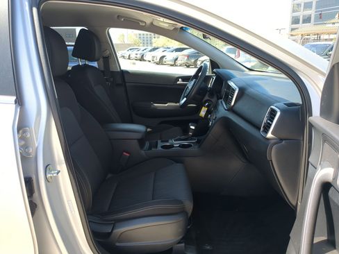 Used 2021 Kia Sportage LX AWD/4WD image 27