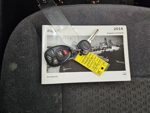 Used 2014 Chevrolet Impala LT w/ LT Sunroof Package image 21
