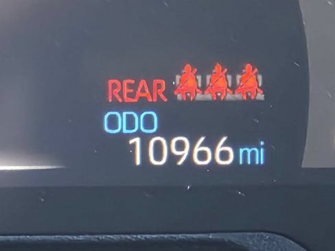 Certified 2025 Toyota RAV4 XLE AWD/4WD image 25