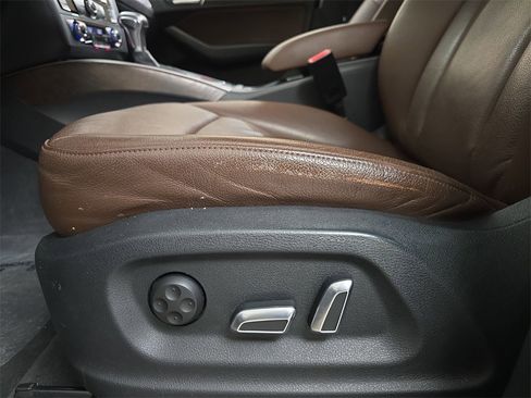 Used 2015 Audi Q5 2.0T Premium Plus w/ Premium Plus Package image 30