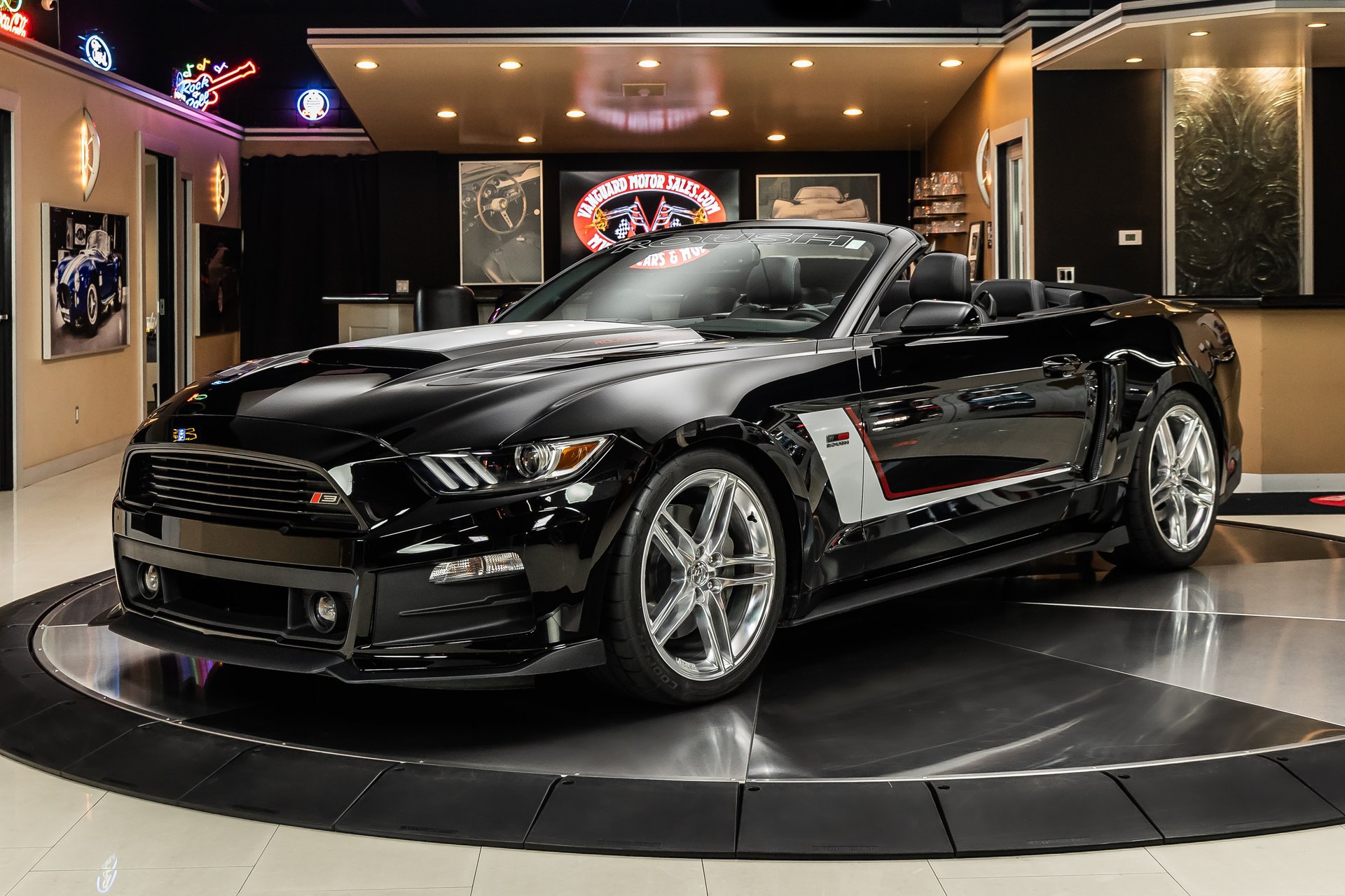 Used 2017 Ford Mustang GT Premium w/ Equipment Group 401A RWD image 1