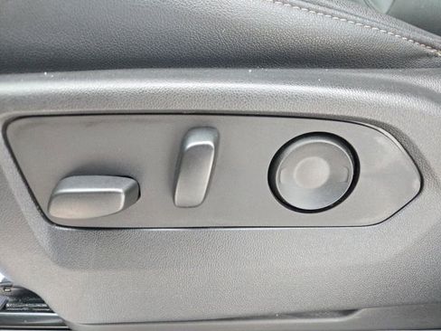 Used 2022 Chevrolet Silverado 1500 LTZ image 25