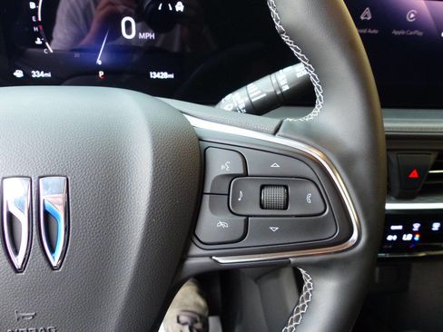 Used 2024 Buick Encore GX Avenir image 27