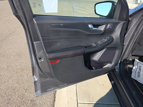 Used 2023 Ford Escape ST-Line Select w/ Tech Pack #2 image 11