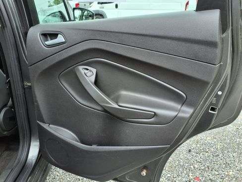 Used 2017 Ford C-MAX Energi SE image 14