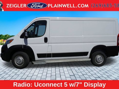Used 2025 RAM ProMaster 2500 w/ U-Haul Equipment Group FWD image 2