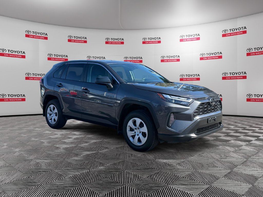 Used 2025 Toyota RAV4 LE AWD/4WD image 3