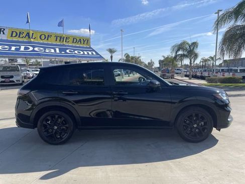 Used 2025 Honda HR-V Sport image 9