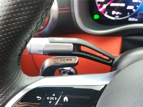 Used 2025 Mercedes-Benz SL 43 AMG w/ Driver Assistance Package image 37