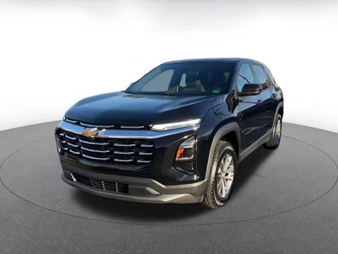 Used 2025 Chevrolet Equinox LT image 7