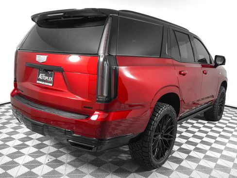 Used 2026 Cadillac Escalade Platinum Sport w/ LPO, ONYX Package AWD/4WD image 6