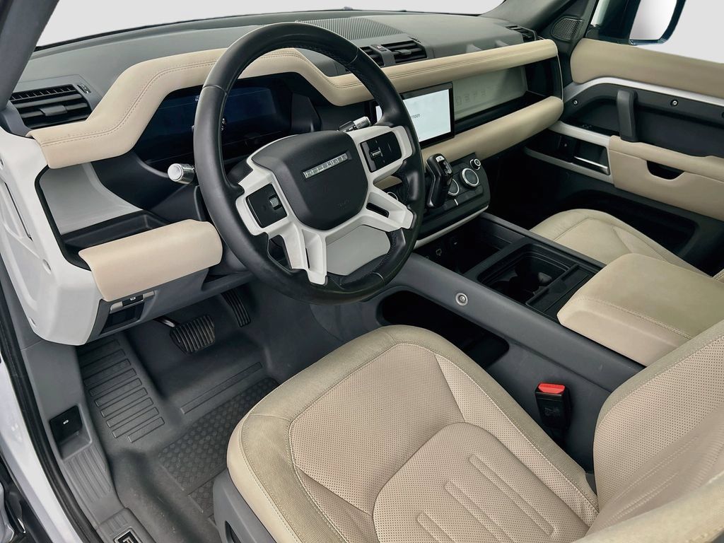 Used 2020 Land Rover Defender 110 First Edition AWD/4WD image 9