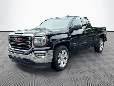 Used 2018 GMC Sierra 1500 SLE w/ SLE Value Package AWD/4WD image 3