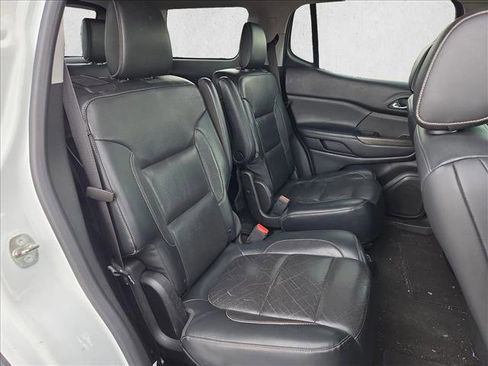 Used 2017 GMC Acadia SLT image 18