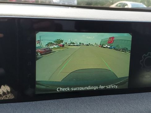 Certified 2025 Nissan Kicks SV AWD/4WD image 27