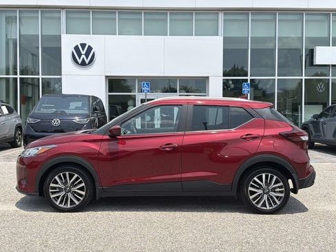 Used 2023 Nissan Kicks SV FWD image 7