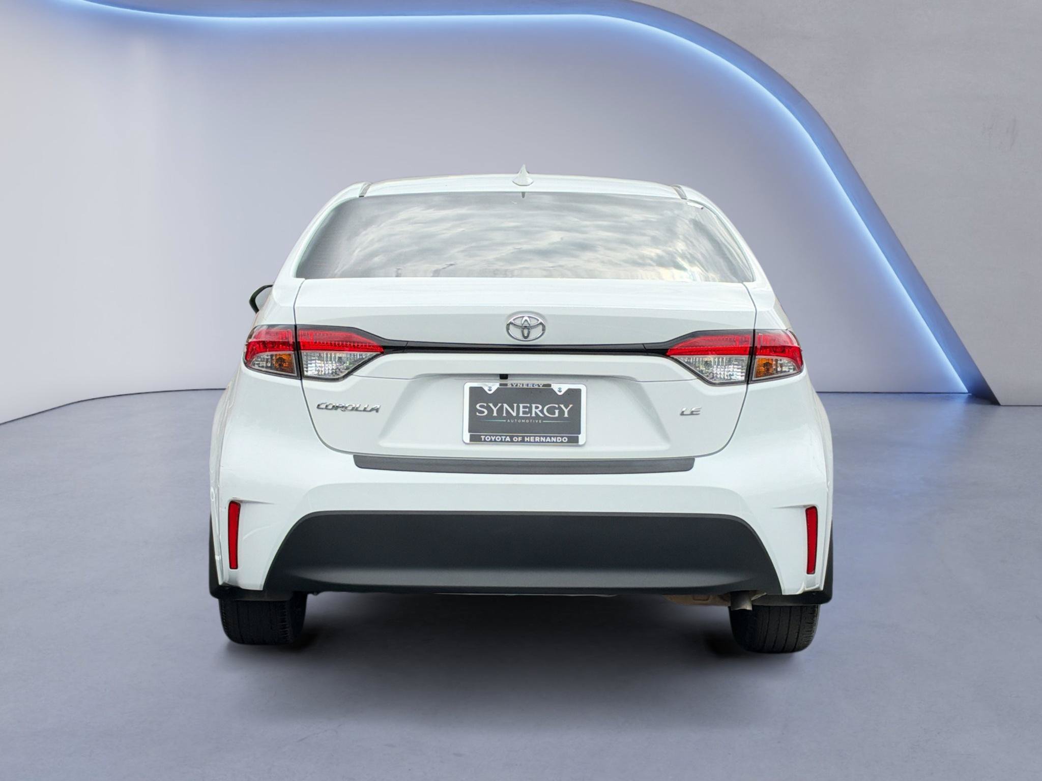Used 2024 Toyota Corolla LE FWD image 7