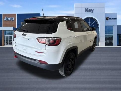 Used 2024 Jeep Compass Trailhawk AWD/4WD image 7