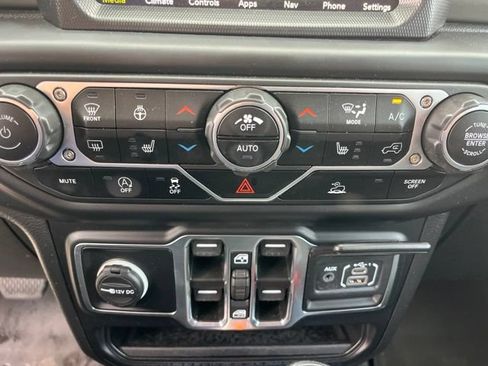 Used 2022 Jeep Gladiator Sport AWD/4WD image 23
