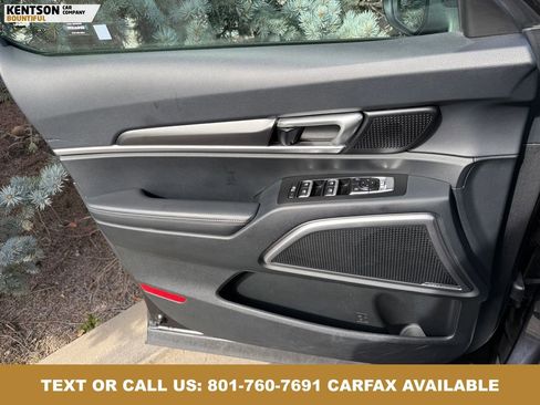 Used 2025 Kia Telluride S AWD/4WD image 21