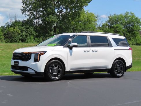 Certified 2026 Kia Carnival EX FWD image 27
