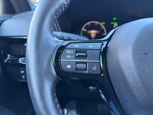 Used 2025 Honda CR-V Sport Touring image 21