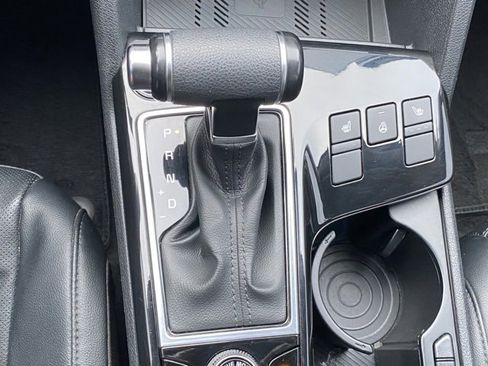 Used 2023 Kia Sportage EX image 18