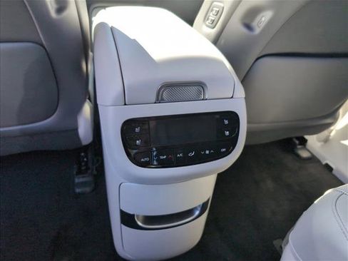 New 2026 Hyundai Ioniq 9 Limited image 17