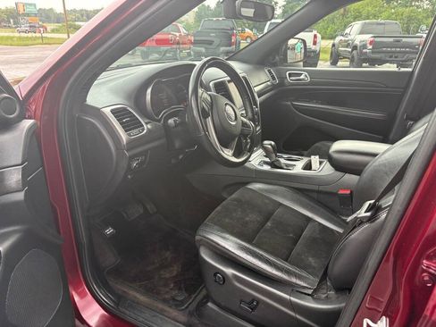 Used 2018 Jeep Grand Cherokee Altitude AWD/4WD image 14