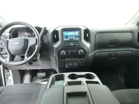 Used 2020 Chevrolet Silverado 1500 Custom w/ Custom Value Package image 29