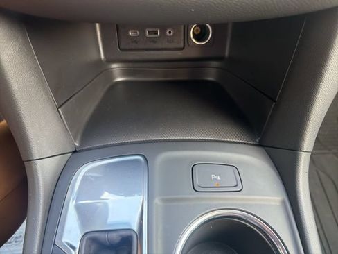 Certified 2024 Chevrolet Equinox LT w/ LPO, Floor Liner Package FWD image 31