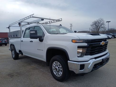 Used 2025 Chevrolet Silverado 2500 W/T w/ WT/CX Safety Package image 1