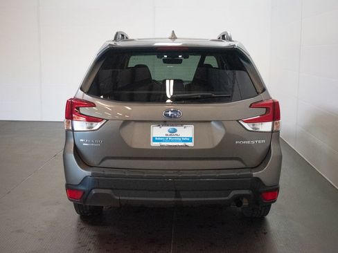 Used 2020 Subaru Forester Premium AWD/4WD image 5