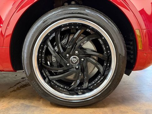 Used 2017 Bentley Bentayga AWD/4WD image 89