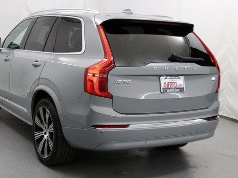 Used 2024 Volvo XC90 T8 Ultimate w/ Protection Package Premier image 7