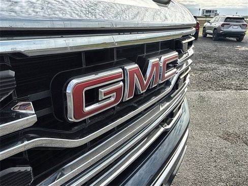 Used 2022 GMC Sierra 1500 SLT w/ SLT Convenience Package image 31