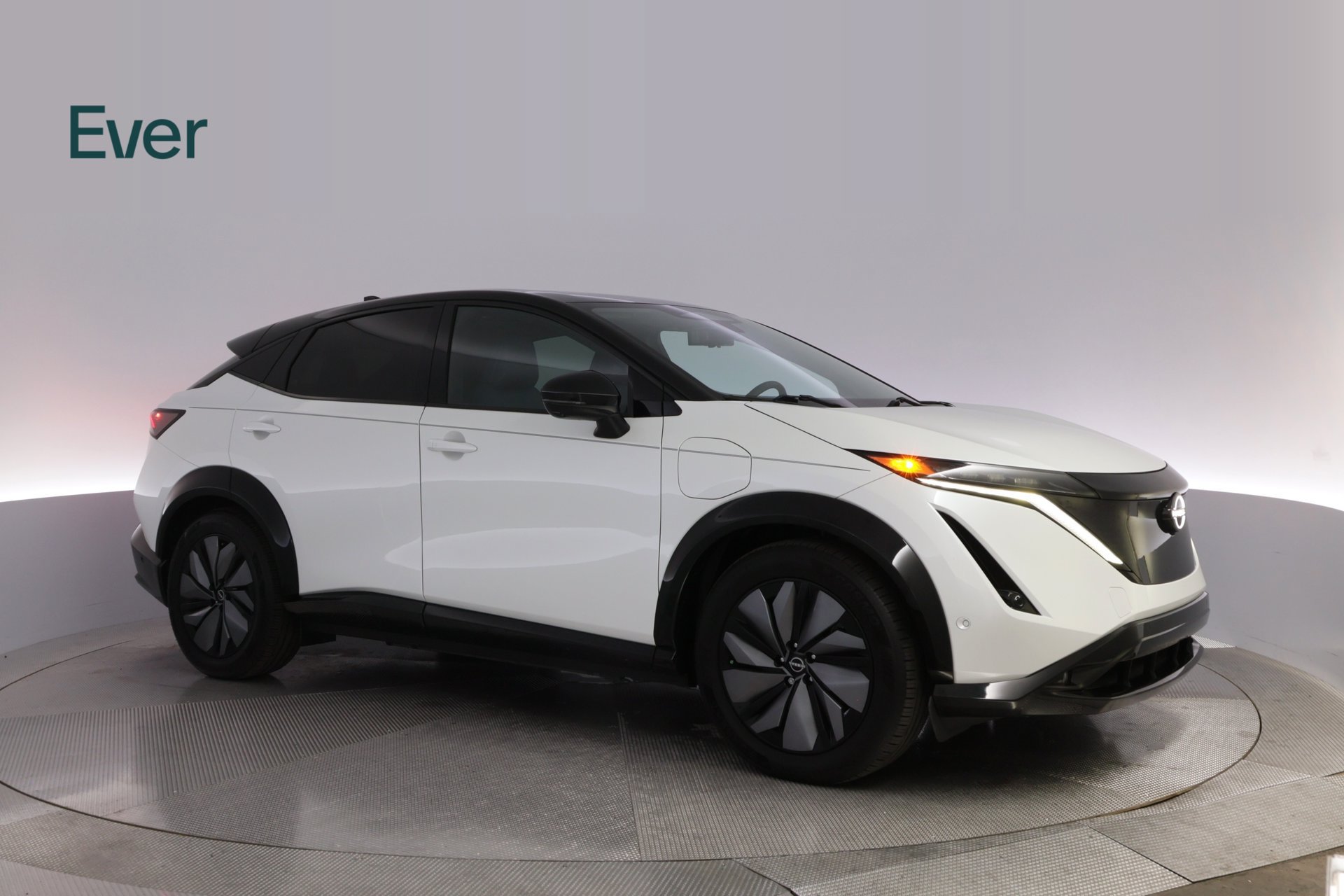 Used 2023 Nissan Ariya AWD/4WD image 14