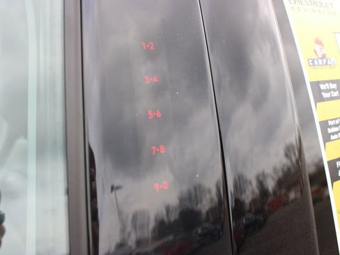 Used 2023 Ford Explorer Limited image 22