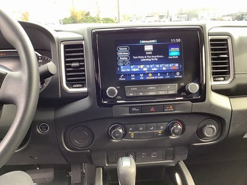 Used 2024 Nissan Frontier SV w/ Technology Package image 16