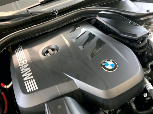 Certified 2024 BMW 530i xDrive w/ Premium Package AWD/4WD image 31