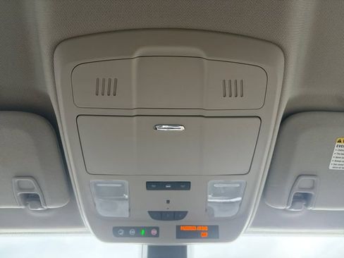 Used 2020 Buick Envision Preferred FWD image 12