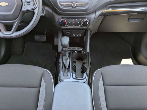 Used 2023 Chevrolet TrailBlazer LT FWD image 19