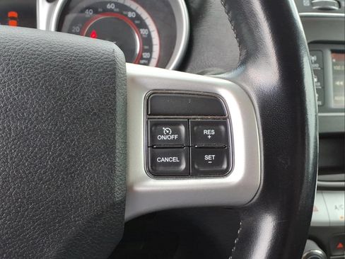 Used 2020 Dodge Journey SE w/ SE Popular Equipment Group FWD image 25