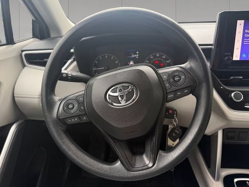 Used 2023 Toyota Corolla Cross L AWD/4WD image 13