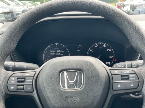 Certified 2025 Honda CR-V EX image 12