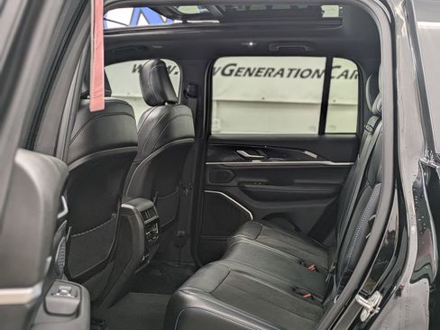 Used 2023 Jeep Grand Cherokee Trailhawk image 29