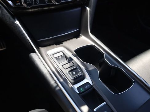 Used 2022 Honda Accord Sport image 15