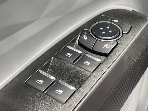 Used 2025 Ford Maverick XLT w/ Black Appearance Package image 11